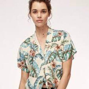 ARITZIA WILFRED FREE HAWAIIAN FLORAL BUTTON FRONT SHORT SLEEVE FRONT TIE BLOUSE